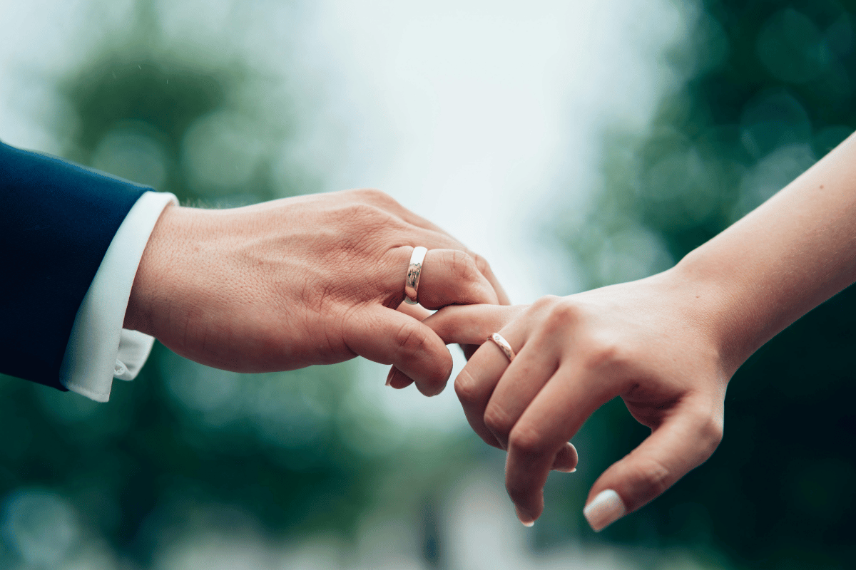 Aku Kira Pilih Cincin Nikah Itu Ribet, Ternyata Cuma Salah Tempat